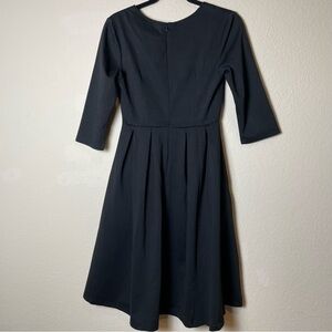Elegant A-Line Vintage Styled Half Sleeve O-Neck Dress - Size 7